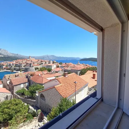 Bella Vista Apartment *